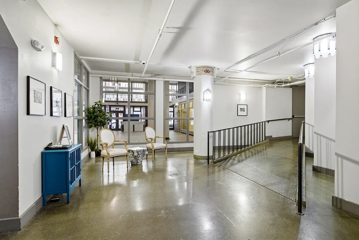Building Photo - Buerger Brother Lofts