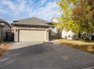 2487 Duneshill Ave, Windsor, ON N8P1V6