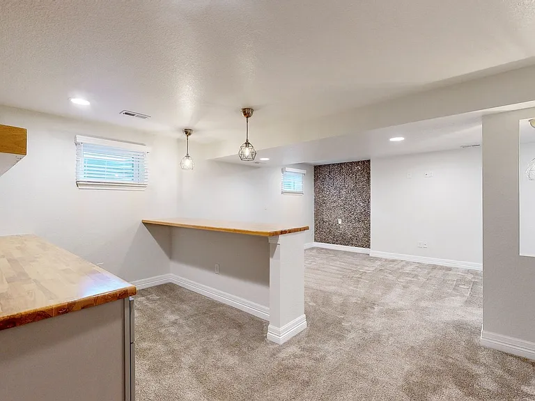 1381 Osceola St — Photo 24