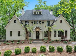 26 White Oak Rd, Asheville, NC 28803