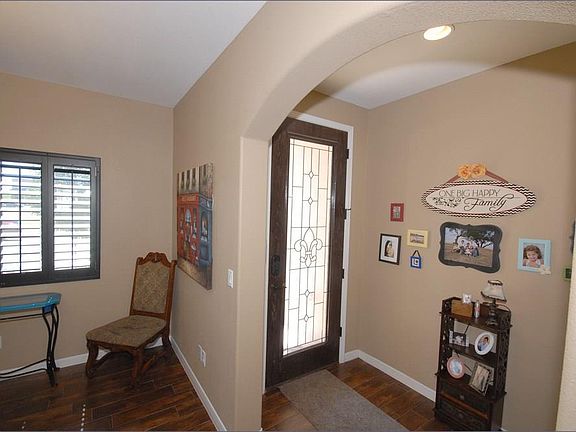 2nd image of 3009 Cedar Creek Pl