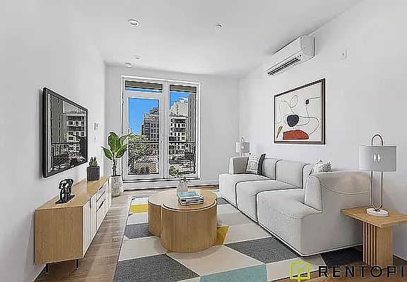 3rd image of 1875 Atlantic Ave APT 4C