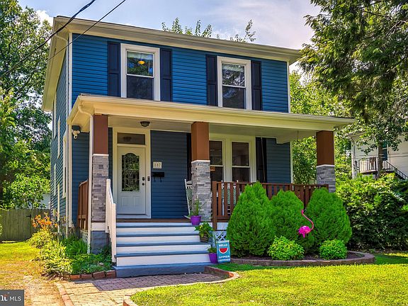 2nd image of 107 Greenway St NW