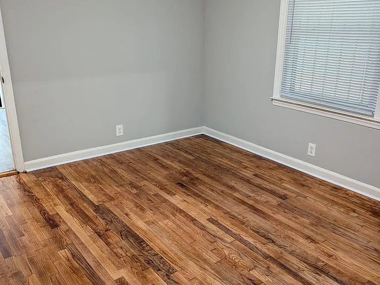 246 Robert E Lee Dr — Photo 3