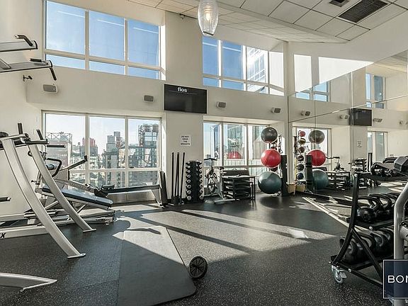 3rd image of 350 W 42nd St APT 19F