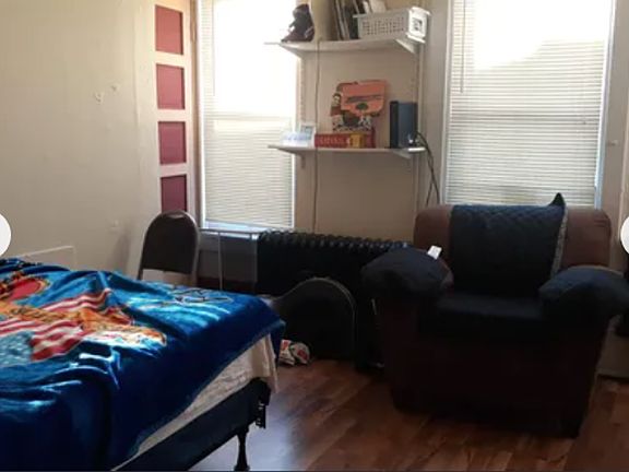 2nd image of 502 W Elm St APT 13