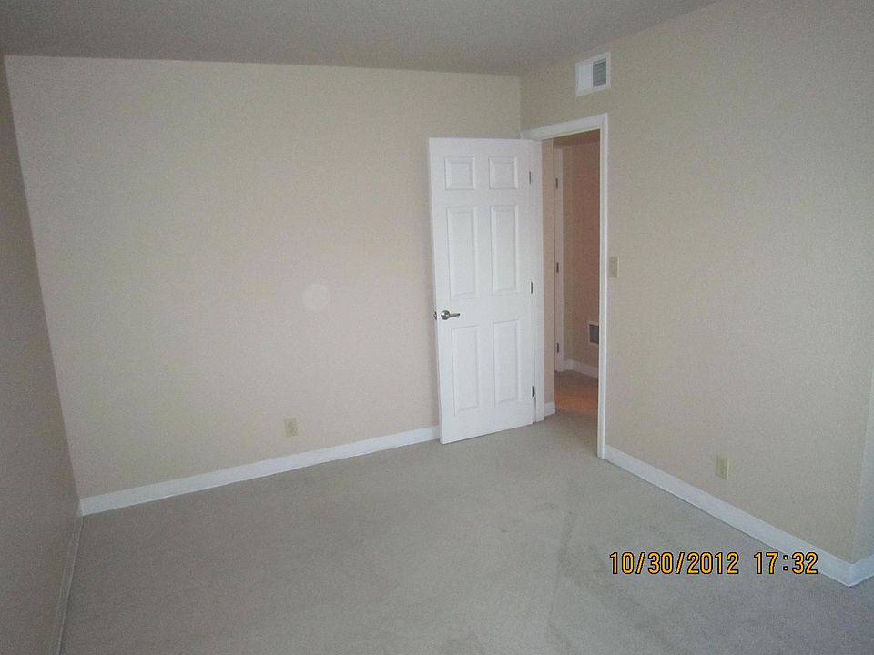 2nd image of 5060 Indian River Dr Unit 367