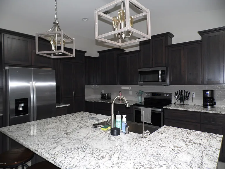 2515 Tradewind Dr — Photo 15