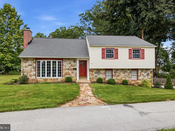 6 Sharpless Ln, Media, PA 19063