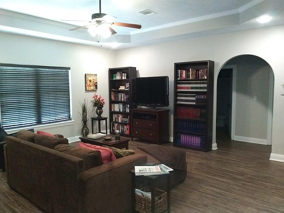 2nd image of 205 Barbara Dr #1