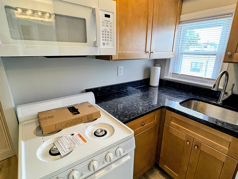 167 County St #3 — Photo 10