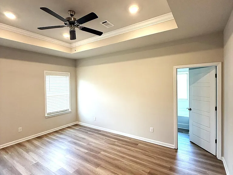 527 Vista Pointe Dr — Photo 16