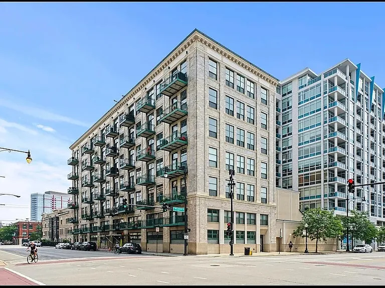 1801 S Michigan Ave #502 — Photo 10