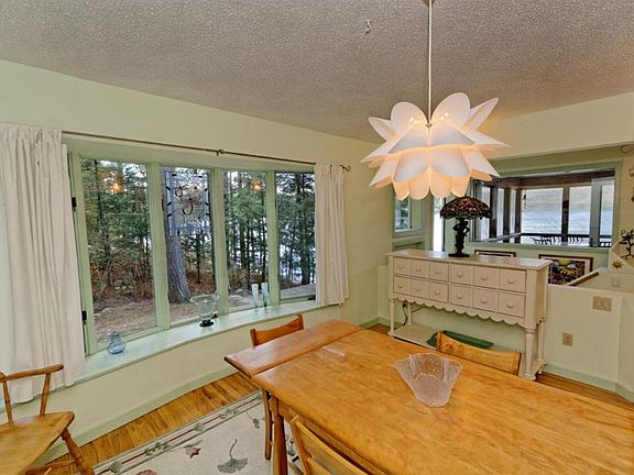 2nd image of 33 Circle Dr