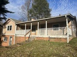 567 Mulberry Keys Rd, Millers Creek, NC 28651