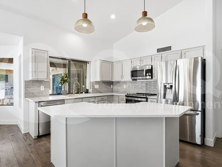 401 S Tiago Dr — Photo 19