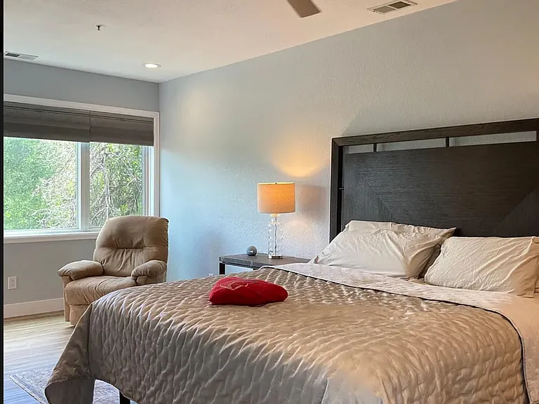 624 Pearl St #401 — Photo 5