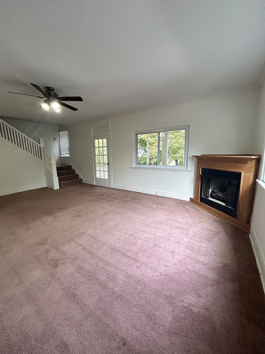 Building Photo - 193 Pollock Dr #B