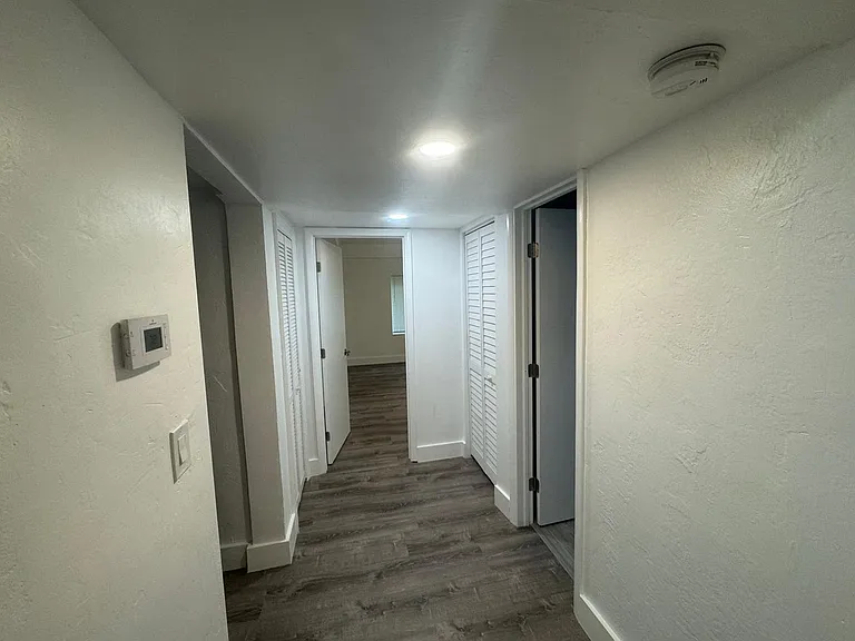 350 SW 15th Rd — Photo 11