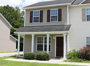 350 Hunting Green Dr, Jacksonville, NC 28546