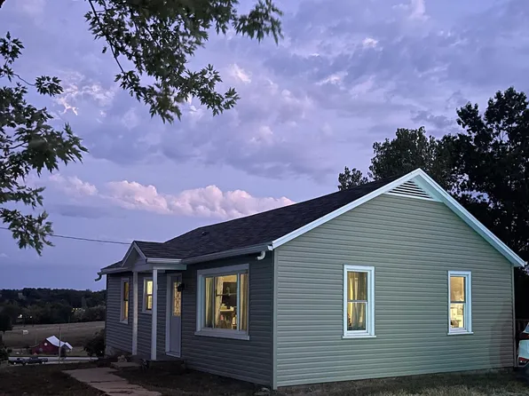 96 County Road 402, Loose Creek, MO 65054