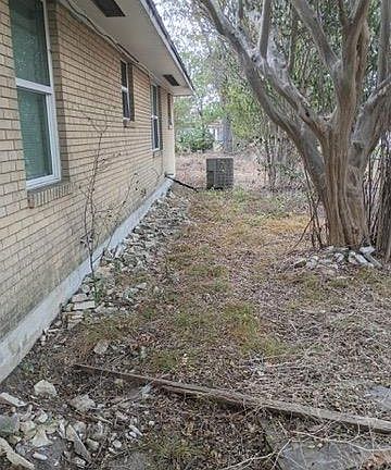 2nd image of 617 Green St