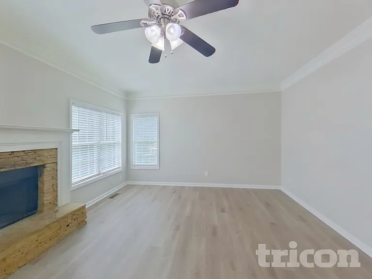 120 Canal Pl — Photo 2