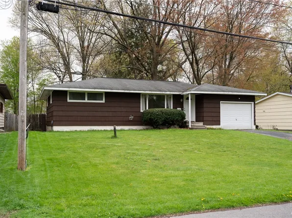 503 Palmer Dr, North Syracuse, NY 13212