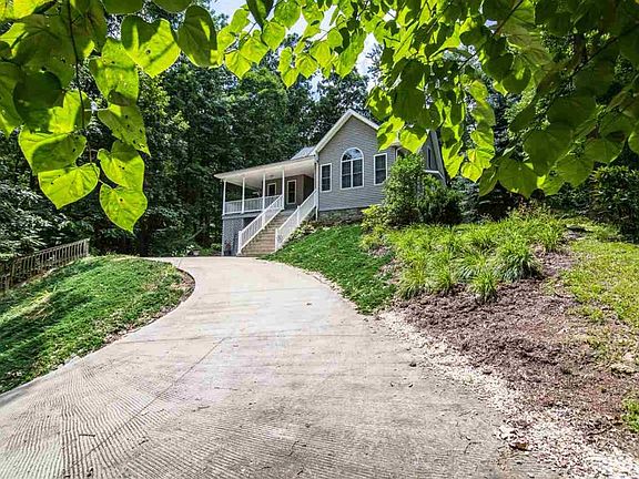 2nd image of 841 Flower Dr