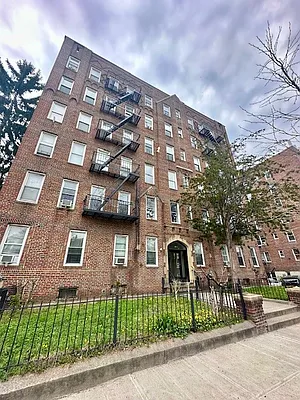 Rented by LRGNY Group, Inc. | media 3