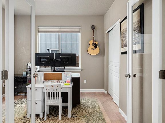 3rd image of 2078 Alco Ave