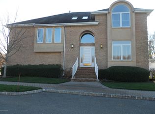 150 Panther Valley Ct, Holmdel, NJ 07733