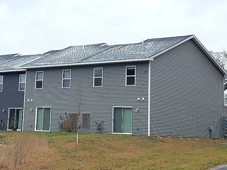 301 S Wasson Ln #B — Photo 2