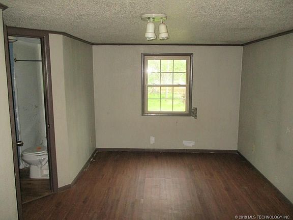 5th image of 1306 E Delaware Ave