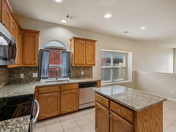 3rd image of 3744 Brandywine Ln