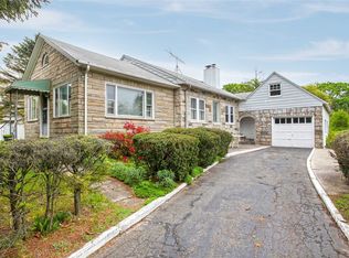 1265 Broadway Ave, Holbrook, NY 11741