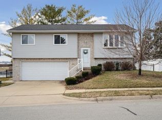 1629 Marjorie Cir, Dubuque, IA 52002