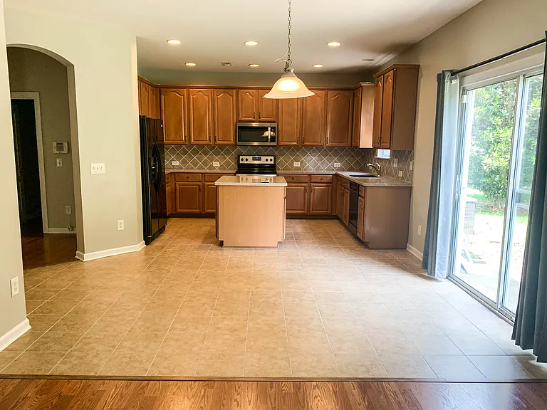 5912 Cactus Valley Rd — Photo 6