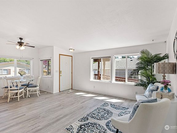 4th image of 649 NE Libra Lane
