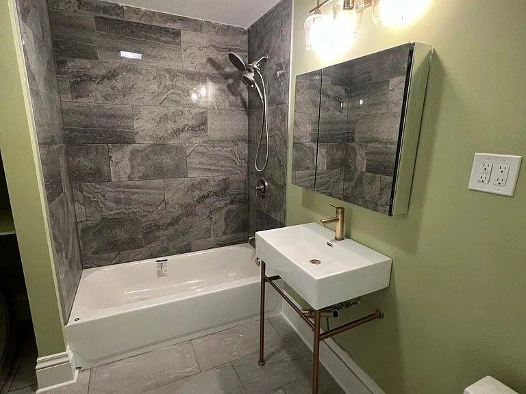 2821 S Ellen St — Photo 4