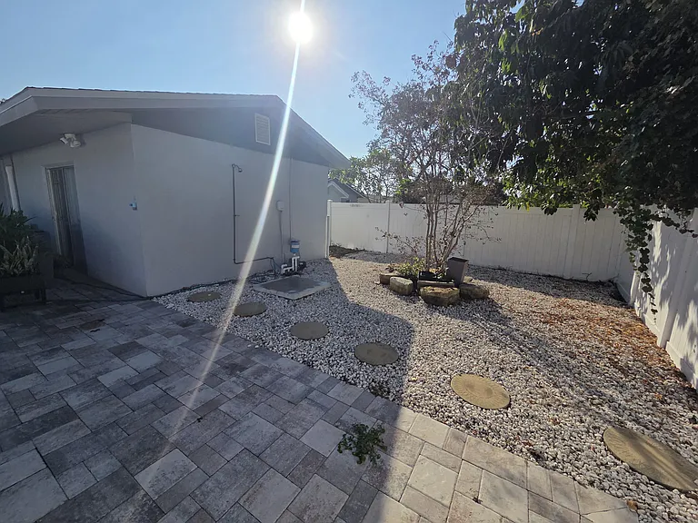 5127 Caesar Way S #B — Photo 6