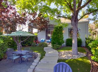 9213 E Laguna Way, Elk Grove, CA 95758