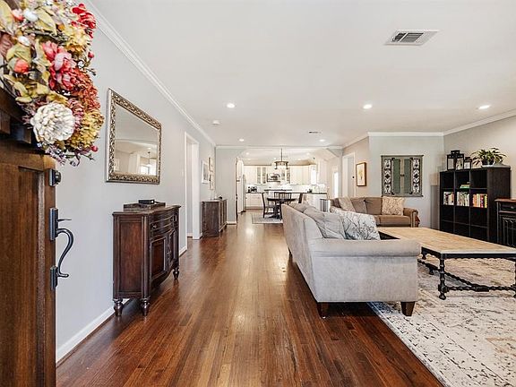 4th image of 1501 Althea Dr