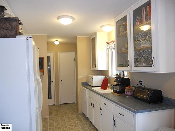 3rd image of 10987 Derby Dr