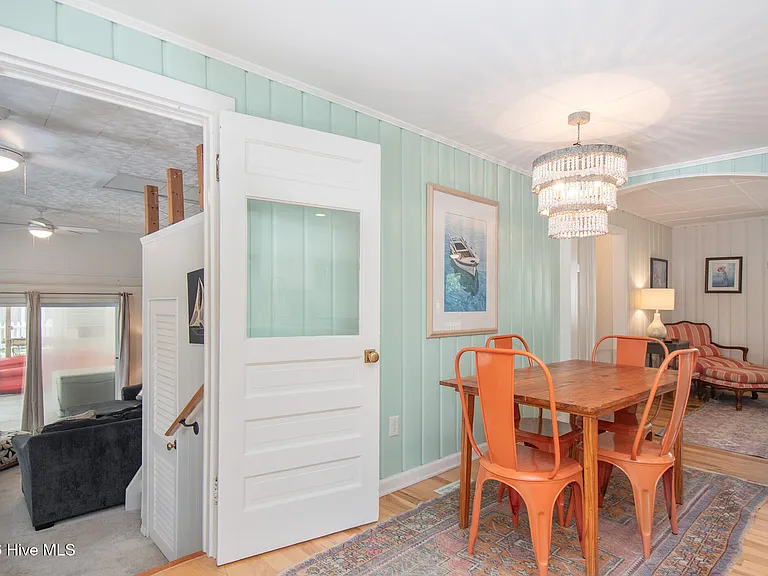 1534 Ann St — Photo 24
