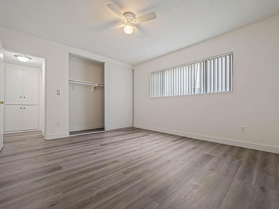 5th image of 11427 Oxnard St APT 11
