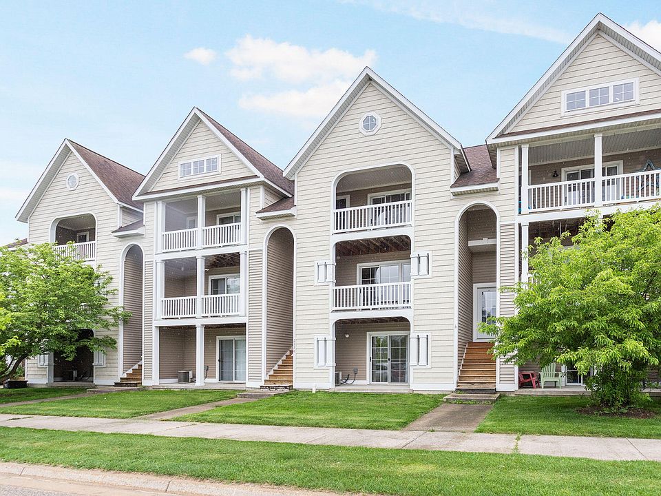 1st image of 2124 Sherwood Ave