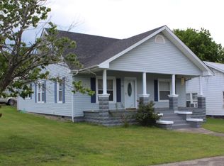 522 Elm St, Ravenna, KY 40472