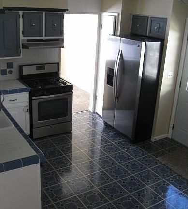 5th image of 196 E Schubert Ave