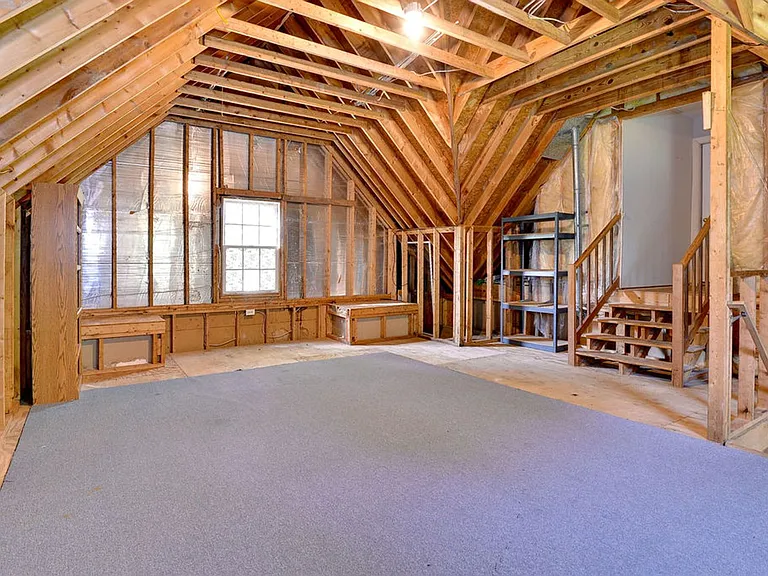 44 Dryden Dr — Photo 35
